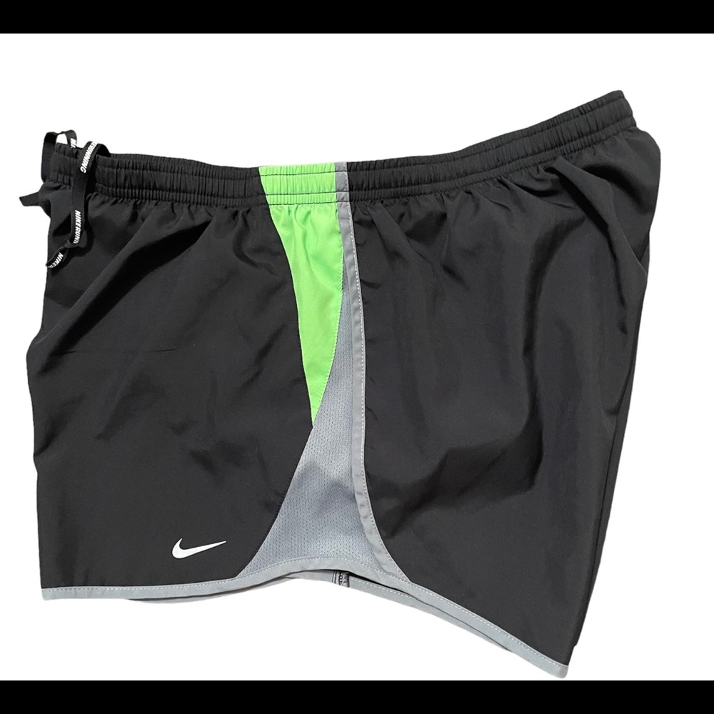 Women’s Nike Dri-Fit Running shorts - Size XL - NWOT - Picture 7 of 10